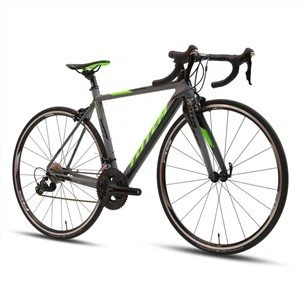 Bicicleta de estrada leve com quadro de carbono cinza